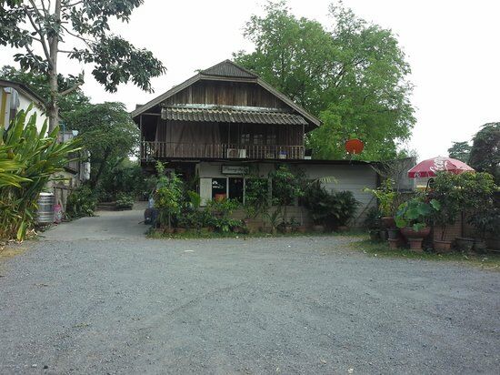 Puang Thong Restaurant