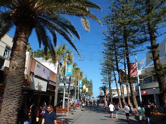 Cavill Mall