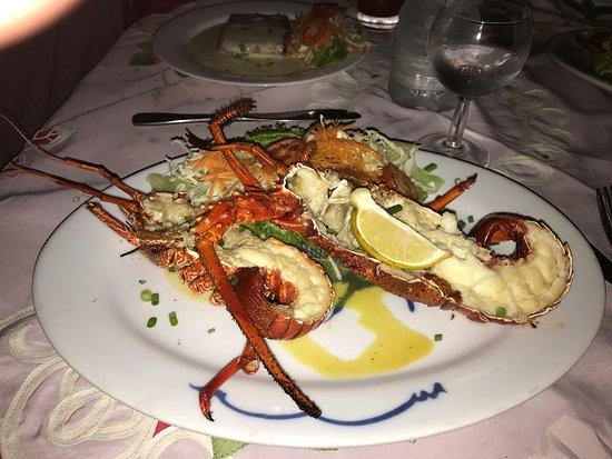 Leslie Restaurant