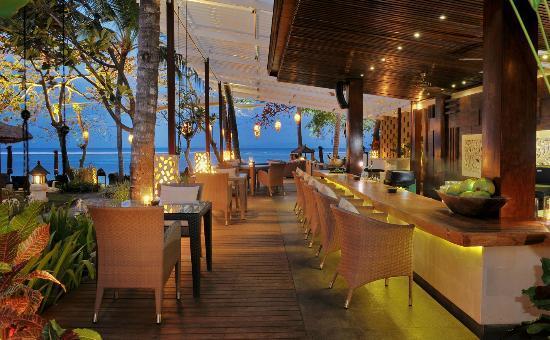 Kul Kul Bar at The Laguna