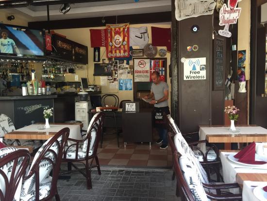 Cha-Cha Restaurant